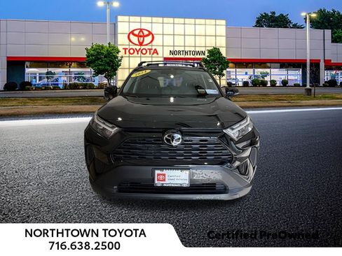 Used 2024 Toyota RAV4 XLE w/ Convenience Package image 10
