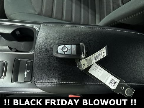 Used 2019 Ford Fusion SE image 30