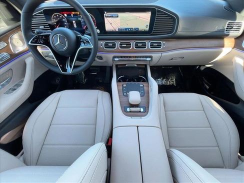 New 2025 Mercedes-Benz GLS 450 4MATIC image 15