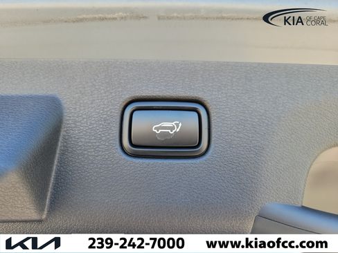 Certified 2025 Kia Sportage EX w/ Premium Package FWD image 11
