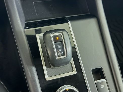 Used 2024 Mitsubishi Outlander SE FWD image 25