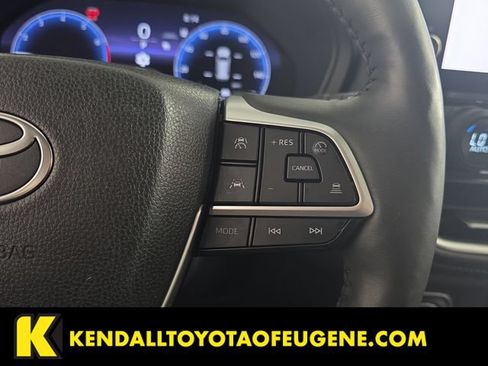 Certified 2024 Toyota Grand Highlander AWD image 14