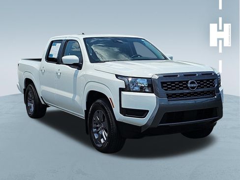 Used 2025 Nissan Frontier SV RWD image 1