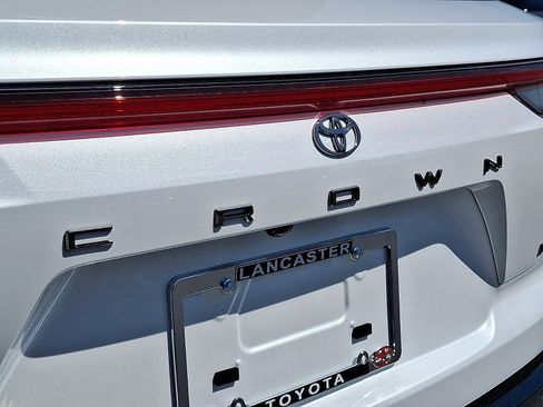 New 2026 Toyota Crown Signia image 5