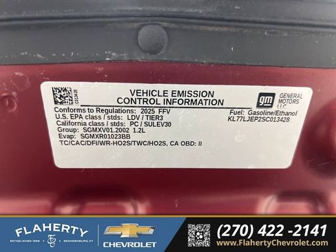 Used 2025 Chevrolet Trax RS image 17