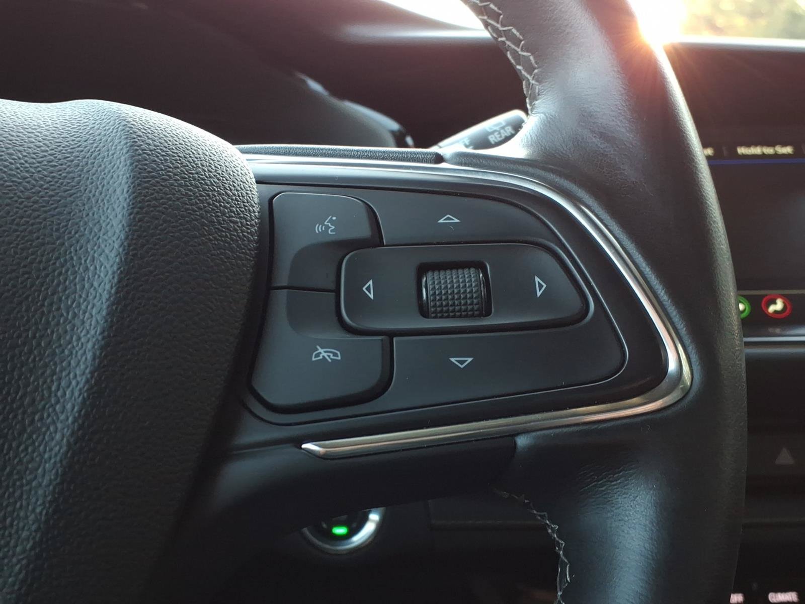 Used 2023 Buick Envision Essence AWD/4WD image 24