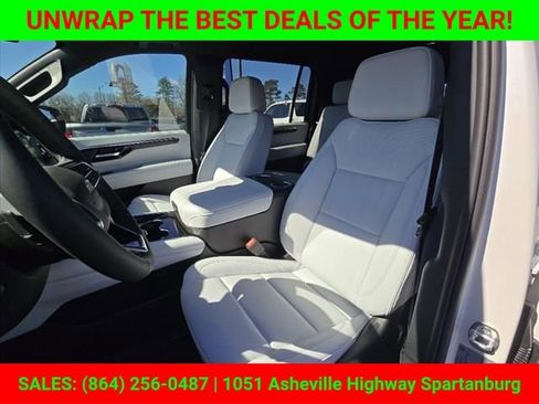 New 2025 Chevrolet Suburban Premier image 14