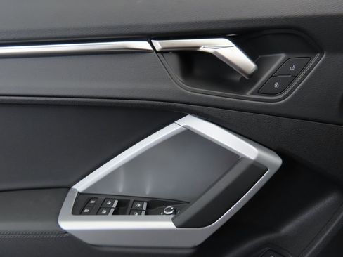 Used 2025 Audi Q3 2.0T Premium Plus w/ Premium Plus Package image 24