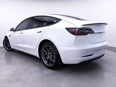 Used 2021 Tesla Model 3 Standard Range Plus RWD image 2