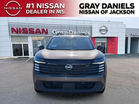 New 2026 Nissan Kicks SR w/ Cold Weather Package image 2