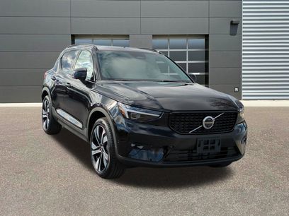 New 2026 Volvo XC40 B5 Ultra w/ Protection Package Premier