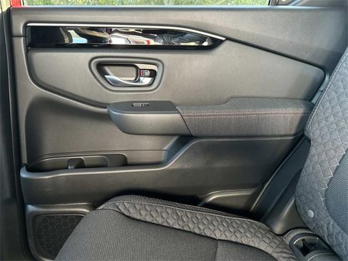 New 2025 Honda Pilot Sport image 15