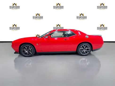 Used 2017 Dodge Challenger R/T Scat Pack w/ Leather Interior Group image 8