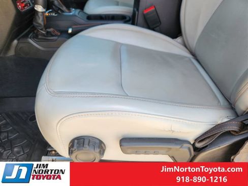 Used 2023 Jeep Gladiator Mojave w/ LED Lighting Group AWD/4WD image 26