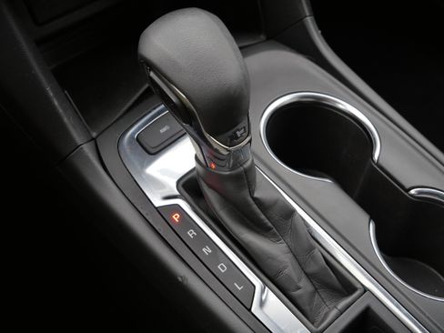 Used 2022 Chevrolet Equinox LT image 25