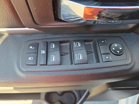 Used 2024 RAM 1500 Classic Warlock image 32