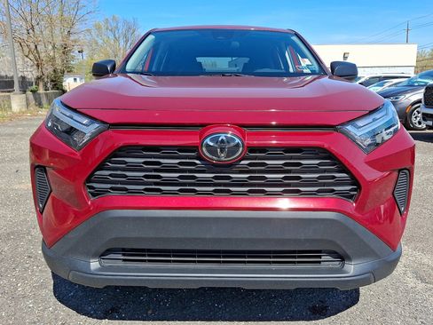 Used 2024 Toyota RAV4 LE image 8