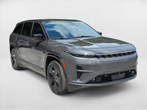 New 2025 Jeep Wagoneer S Launch Edition image 9