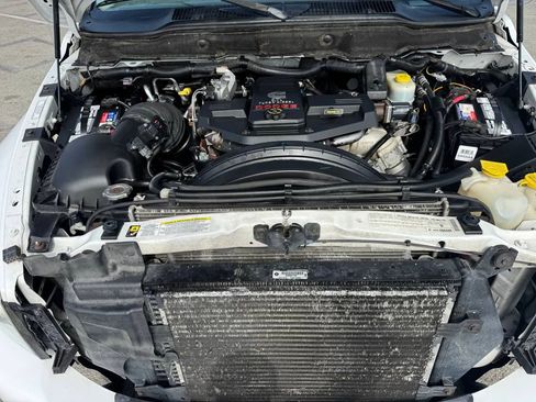 Used 2008 Dodge Ram 3500 Truck SXT image 9
