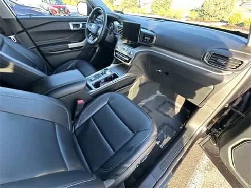 Used 2023 Ford Explorer XLT w/ Equipment Group 202A image 20