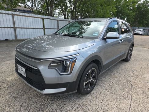 Used 2025 Kia Niro LX FWD image 1