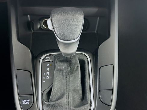 Used 2023 Kia Soul LX image 25