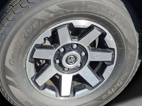 Used 2023 Toyota Tacoma SR image 19