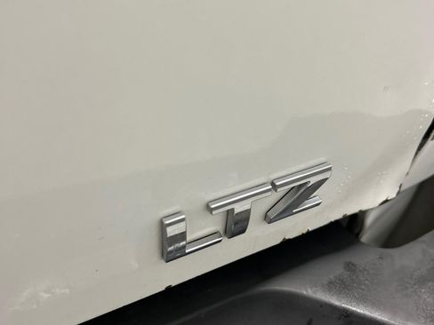 Used 2009 Chevrolet Silverado 3500 LTZ w/ LTZ Plus Package image 8