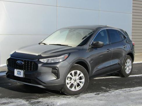Used 2023 Ford Escape Active image 23