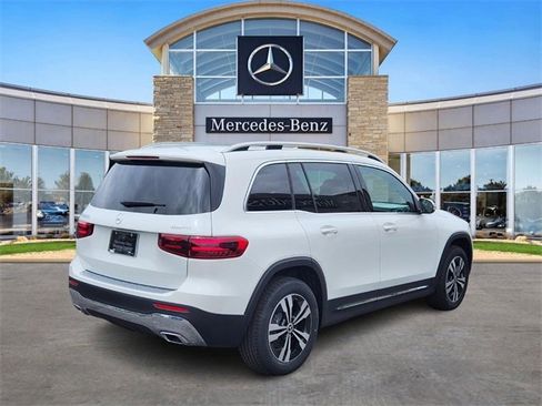 Certified 2025 Mercedes-Benz GLB 250 4MATIC image 4