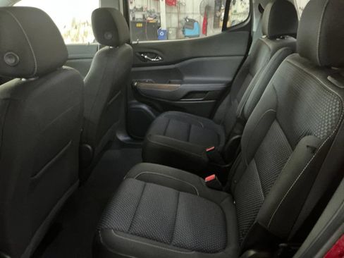Used 2023 GMC Acadia SLE w/ Driver Convenience Package AWD/4WD image 26