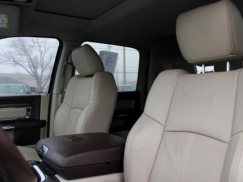 Used 2018 RAM 2500 Laramie w/ Convenience Group image 17