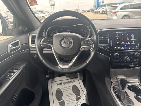 Used 2021 Jeep Grand Cherokee Limited w/ Trailer Tow Group IV image 15