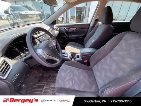 Used 2016 Nissan Rogue SV AWD/4WD image 8