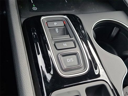 New 2025 Honda Pilot EX-L image 9