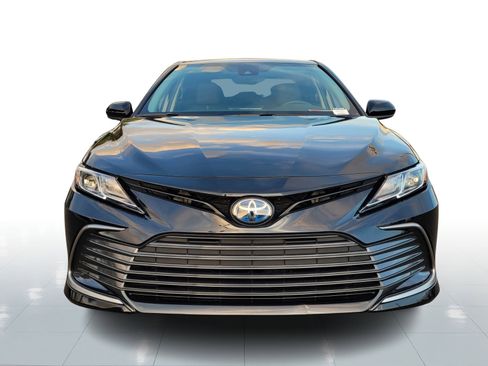 Certified 2023 Toyota Camry LE image 8