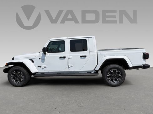 New 2026 Jeep Gladiator Sport AWD/4WD image 7