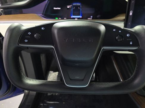 Used 2023 Tesla Model X AWD/4WD image 34