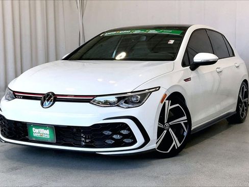 Used 2024 Volkswagen GTI SE FWD image 12