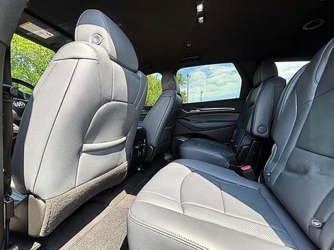 Used 2024 Buick Enclave Essence w/ Technology Package FWD image 40