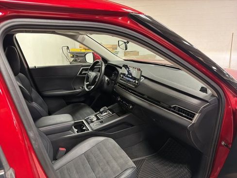 Used 2024 Mitsubishi Outlander SE image 20