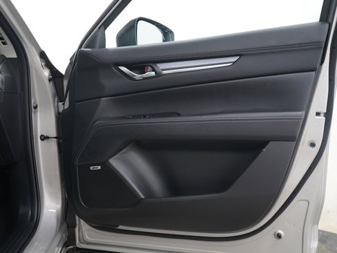 Used 2025 MAZDA CX-5 AWD 2.5 S w/ Premium Plus Pkg image 9