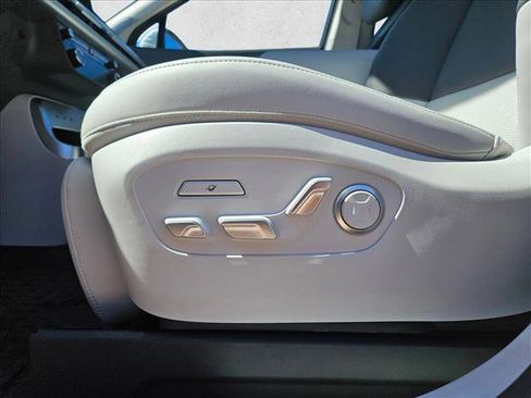 New 2026 Hyundai Ioniq 9 Limited image 4