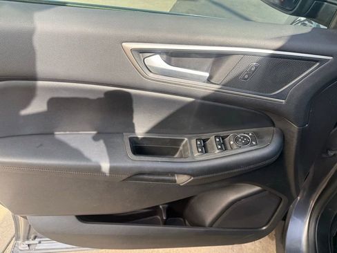 Used 2021 Ford Edge SEL image 22