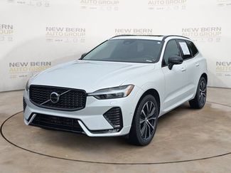 Used 2023 Volvo XC60 B5 Plus w/ Climate Package AWD/4WD video 1