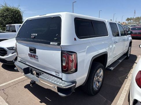 Used 2018 GMC Sierra 1500 SLT AWD/4WD image 3
