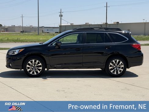 Used 2016 Subaru Outback 2.5i Limited AWD/4WD image 8