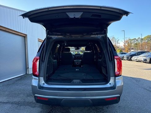 Used 2021 GMC Yukon SLT w/ SLT Premium Package image 26