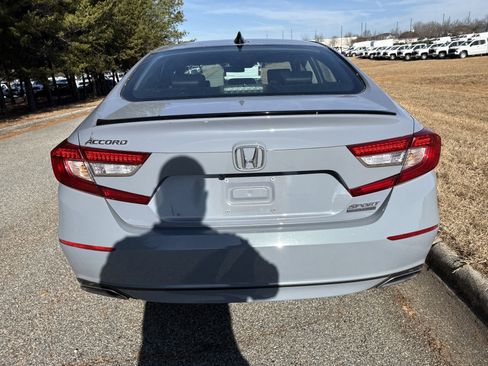 Used 2022 Honda Accord Sport Special Edition image 8