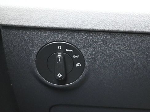 Used 2024 Volkswagen Taos S AWD/4WD image 19